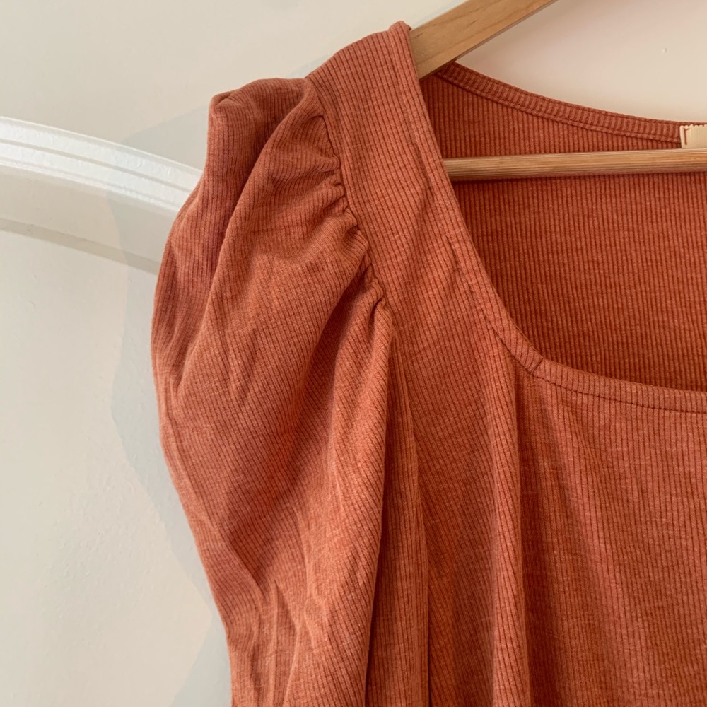 Ginger G Salmon Tee with Puff Sleeve